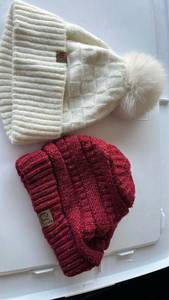 lot 328 image: 2 Knit Beanies with Pom-Pom, Cream and Red
