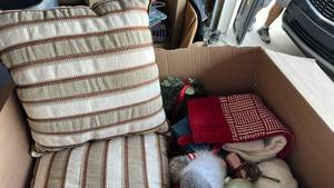 lot 333 image: Christmas Holiday Decorations Lot Box