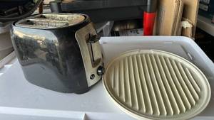 lot 349 image: Black  Decker 2 slice toaster and bacon pan