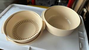 lot 354 image: Tupperware stack cooker