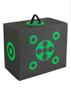 lot 18042 image: VEVOR Archery Target, 16x18 All-side Shotting Archery Arrow Target, Outdoor Portable Archery Target with Carry Handle, Easy Arrow Removal, Great Visibility, Lightweight, Easy to Transport, Black - Retail $52