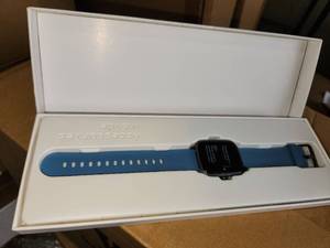 lot 21329 image: LETSCOM Smart Watch Light Blue - Retail $0