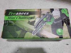 lot 7121 image: Teeanees Mini Chainsaw 6 Inch