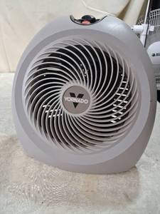 lot 35 image: Vornado Personal Space Heater with Fan and Heat Settings