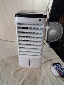 lot 75 image: Evaporative Air Cooler with Speed Timer Mode Cool Swing Controls