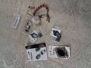 lot 91 image: Jewelry Charms and Pendants Lot - Owl Blue Moon Beanie La Petite Wolf