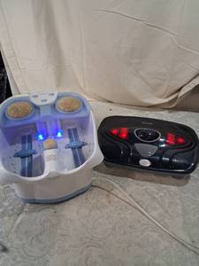 lot 94 image: Conair Foot Spa Bath with Massage and Heat