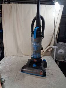 lot 95 image: Bissell PowerForce Helix Upright Carpet Cleaner