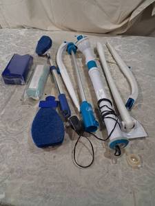 lot 96 image: Telebrands Hurricane Spin Scrubber Model HS51 12n16 Cleaning Tool Set