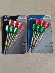 lot 137 image: Narwhal Darts 4-Pack Steel Tip and Soft Tip Recreational Darts 18g 15g