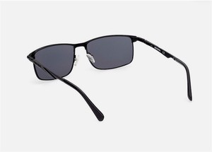 lot 9071 image: $259 Harley Davidson HD0957X Black Square Sunglasses Polarized