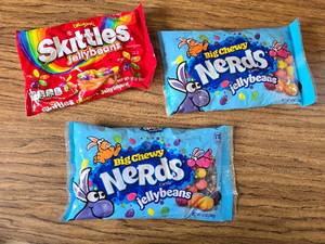 lot 9081 image: 2 Pack Nerds Jellybeans, 12 oz & 1 Skittles Jellybeans, 10oz