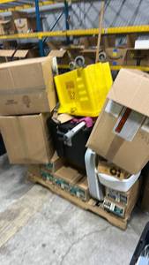 Mixed Pallet Lot - Mop Bucket, Food Storage Containers, Rocks Glasses, Smallwares & Supplies
