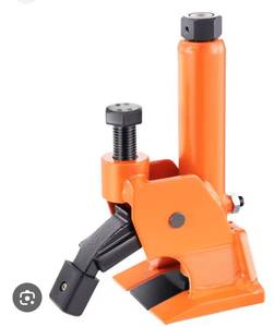 lot 2978 image: SUGIFT 38 to 42 Inches Manual Tire Bead Breaker Tool