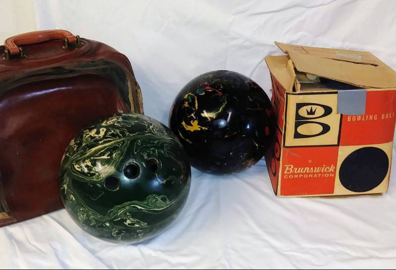 lot 131 image: 2 Vintage Bowling Balls  Ready for the Lanes