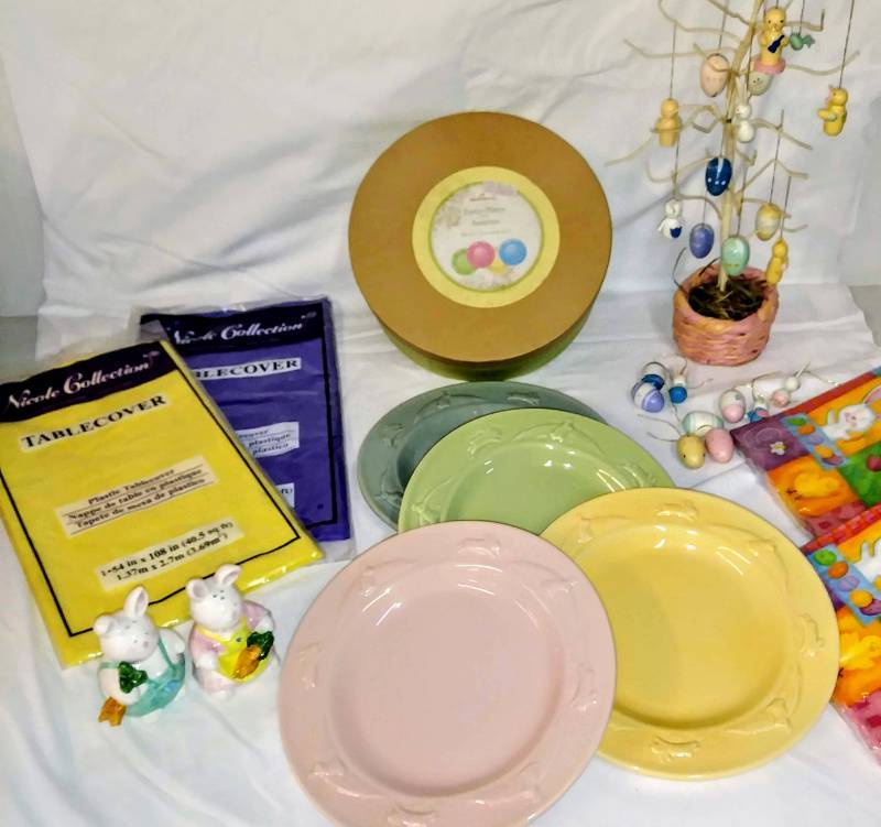 lot 121 image: Easter Table Setting  Including a Center Piece Easter Tree & Ornaments
