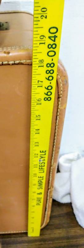 lot 156 image: Vintage Beller Brown  Tan  Leather Suitcase  Travel Trunk 1940s