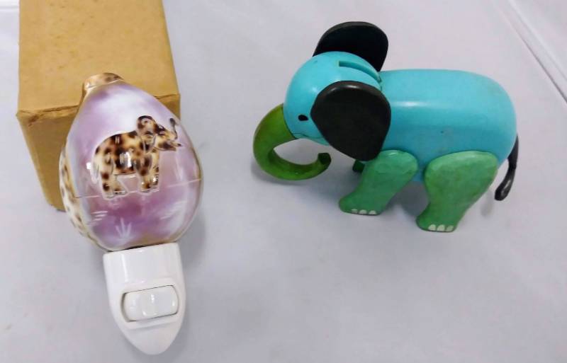 lot 163 image: Adorable Elephant Night Light & Vintage Elephant Toy