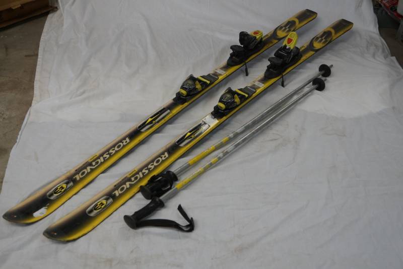 lot 175 image: Rossignol Snow Skis and Poles