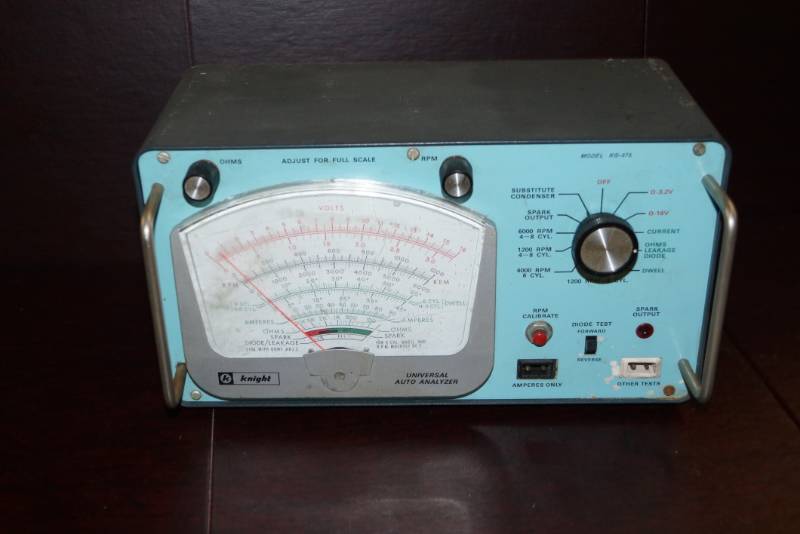 lot 228 image: Knight- Universal Auto Analyzer