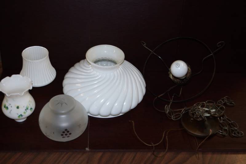 lot 237 image: Lighting - Globes and Other