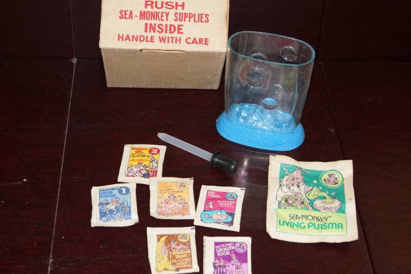lot 267 image: 1972 Sea Monkey Kit- Blast From The Past