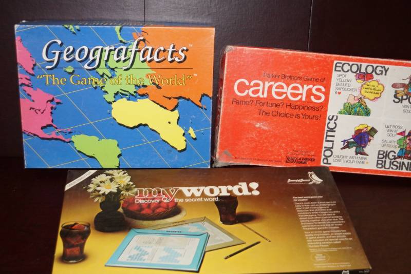 lot 302 image: 3 Cool Vintage Games  GeograFacts, Careers, & My Word