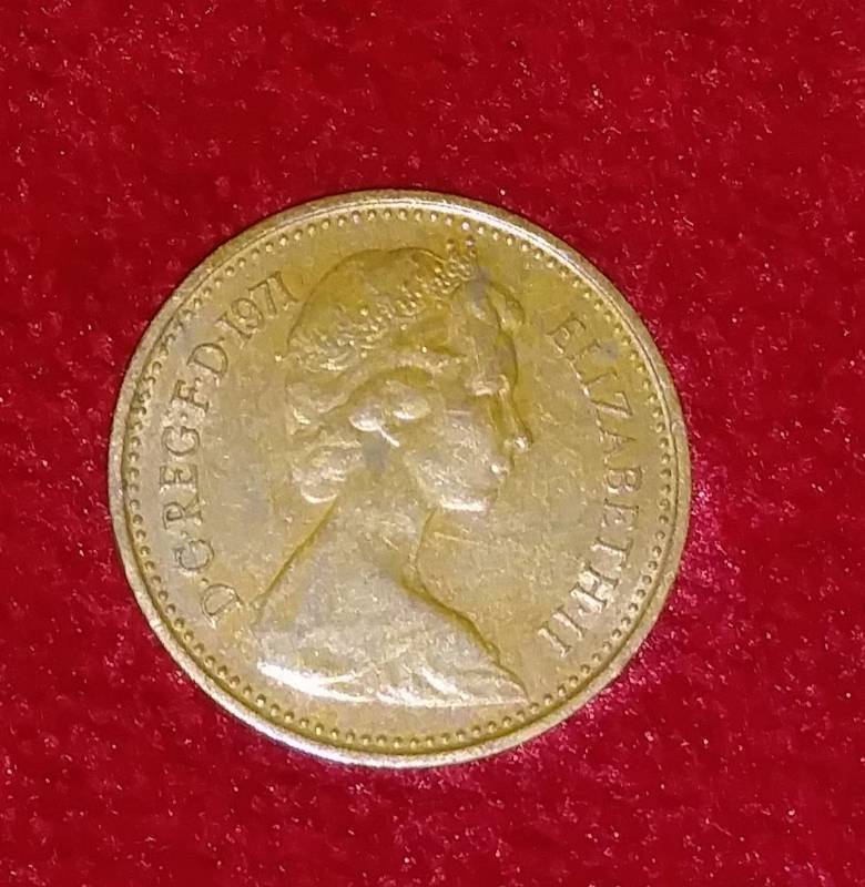 lot 341 image: 1971 Great Britain 12 New Penny  Historic