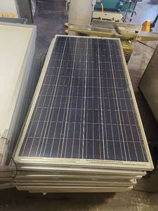 lot 3705 image: Helioumsolar HSP-P4-0-2001 250W Polycrystalline Solar Panel