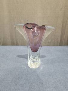 lot 2610 image: Glass Vase with Purple and Clear Two-Tone Design
