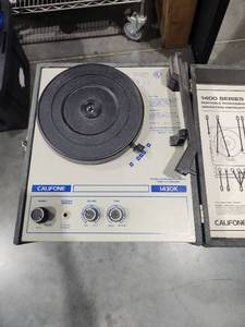 lot 2663 image: Califone 1430K Portable Phonograph