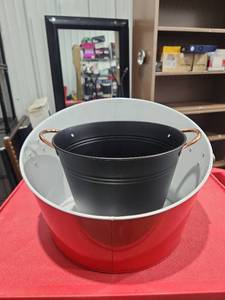 lot 2673 image: Two-Piece Nesting Bowl Set with Handles Black and White Red