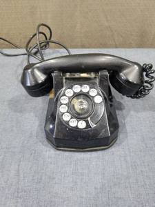 lot 2788 image: Monophone Automatic Electric Rotary Dial Telephone Chicago