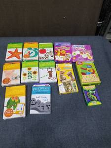 lot 2819 image: 13 Piece Childrens Educational Flash Cards and Games Lot