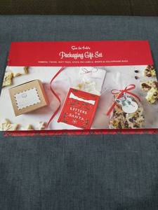 lot 2823 image: Sur la table Packaging Gift Set Ribbon Twine Gift Tags Labels Boxes Cellophane