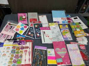 lot 2831 image: Paper Crafts & Stationery Supplies Lot - Stickers, Cards, Labels, Notepads