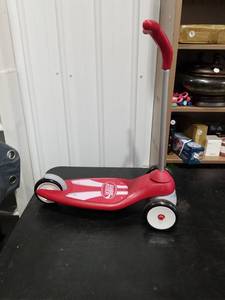 lot 2855 image: Radio Flyer, My 1st Scooter Sport, 3 Wheeled Scooter, Ages 2-5 Years, Red, Assembled 4.5 lbs.
