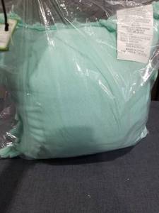lot 2877 image: Southern Living Indoor Outdoor Decorative Pillow 18x18