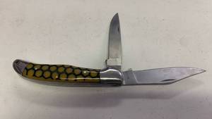 lot 7 image: Large Folding Pocket Knife Two-Blade Yellow Black Bone Handle - 9.5 inches when open