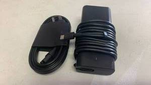 lot 60 image: Dell USB-C 65 W - Power Adapter with Cable ITR80