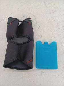 lot 17809 image: Large Knee Sleeve And Ice Pack