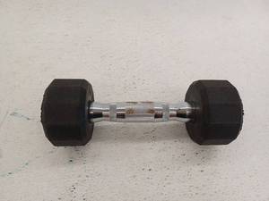lot 17828 image: Cap 5 LB Coated Dumbell