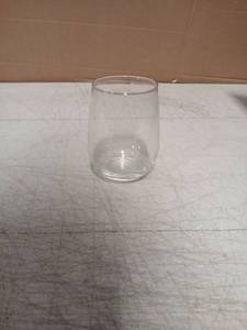 lot 62785 image: Clear Glass Drinking Glass Tumbler 12pk