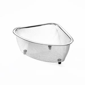 lot 19318 image: Fox Run Large Stainless Steel Triangular Colander, 3 Quart Pasta Strainer, 7 x 9.25 x 4 - Retail $17