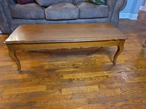 lot 111 image: Rectangular Coffee Table