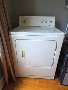 lot 124 image: Kenmore 90 Series Electric Dryer Heavy Duty Super Capacity Plus