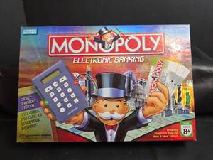 lot 190 image: Monopoly Electronic Banking Edition Board Game Parker Brothers Ages 8
