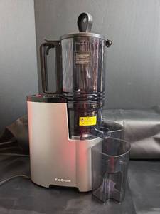 lot 201 image: EanOruus Masticating Juicer