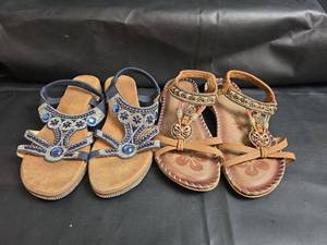 lot 209 image: Womens Beaded Sandals Size 43 (11) Embellished T-Strap