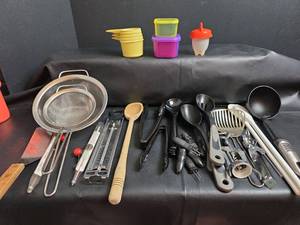 lot 215 image: Kitchen Gadgets & Tools - Strainers, Spoons, Spatulas, Measuring Tools, Wooden Handles